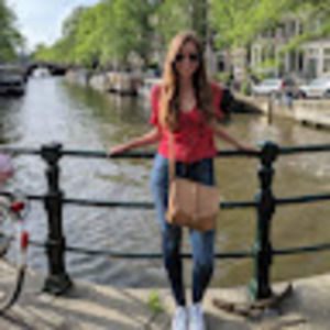 Meet your Posher, Madeline